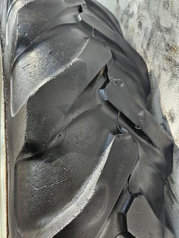 05 Koła rolnicze 11.2R44