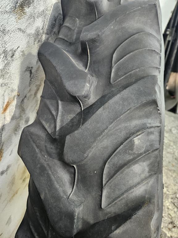 06 Koła rolnicze uprawowe 11.2R48