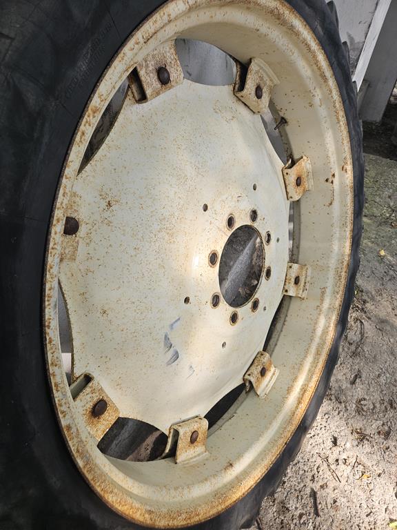 06 Koła uprawowe 9.5R44