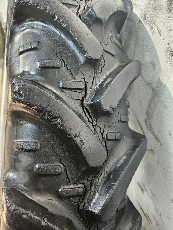 07 Wąskie koła 9.5R44