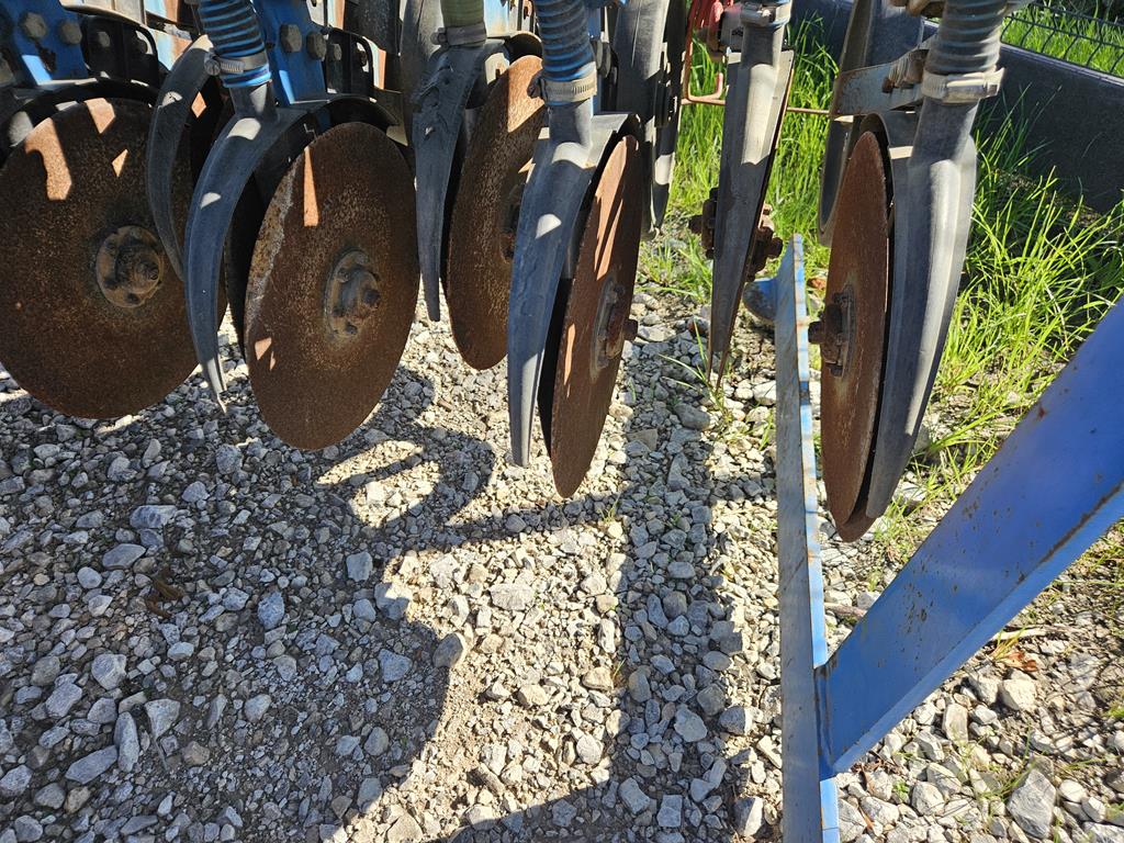 11 Agregat uprawowo-siewny Lemken