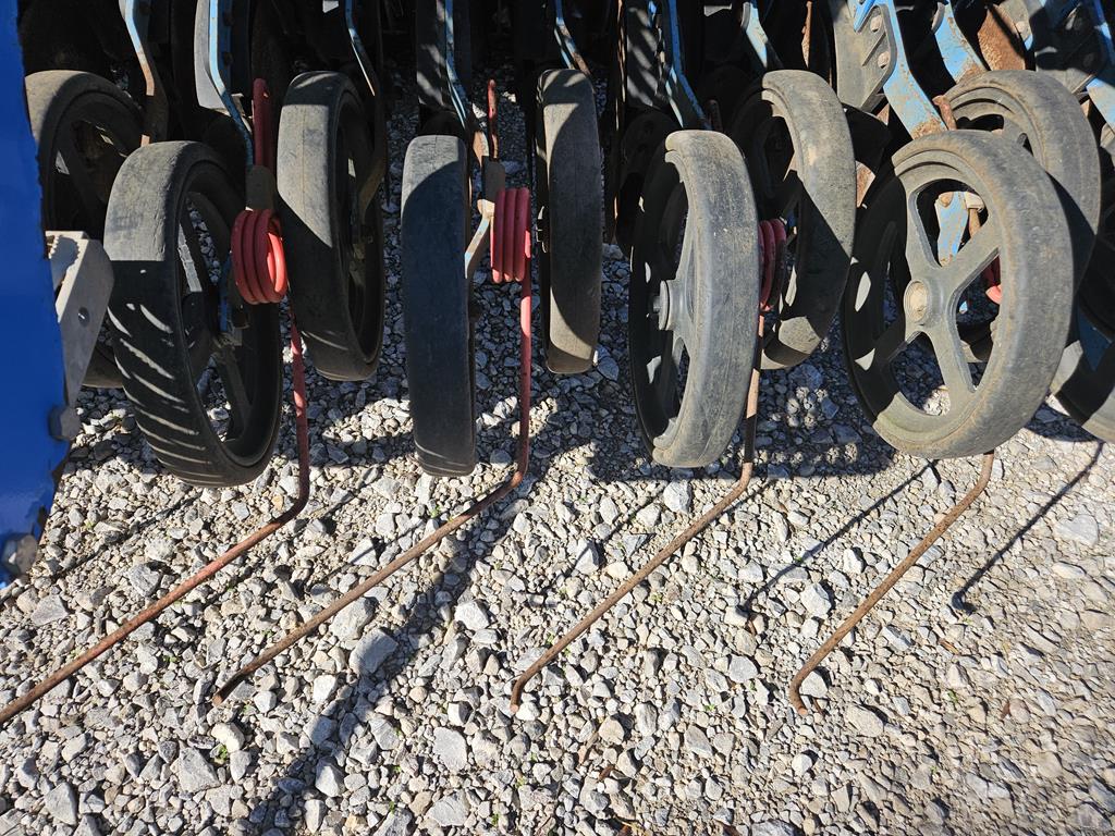 16 Agregat uprawowo-siewny Lemken