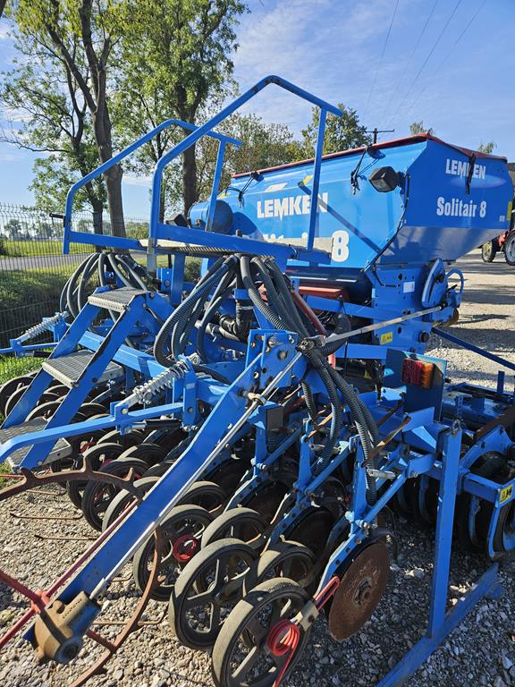 17 Agregat uprawowo-siewny Lemken