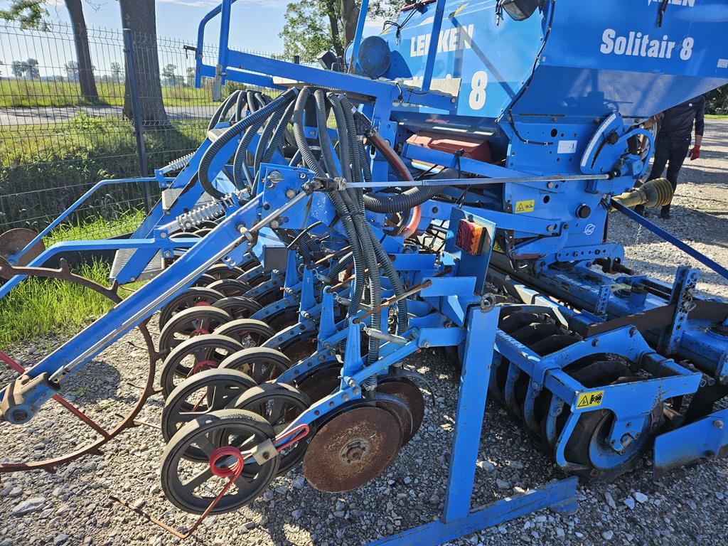 18 Agregat uprawowo-siewny Lemken