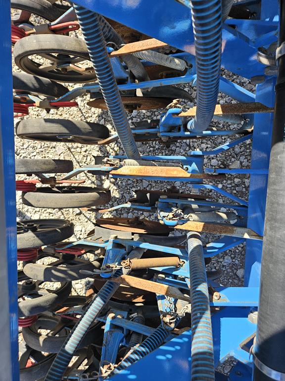 23 Agregat uprawowo-siewny Lemken