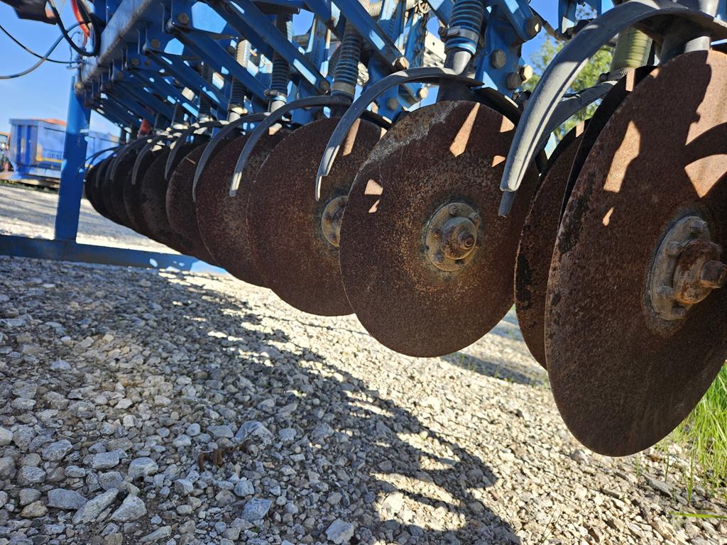 34 Agregat uprawowo-siewny Lemken