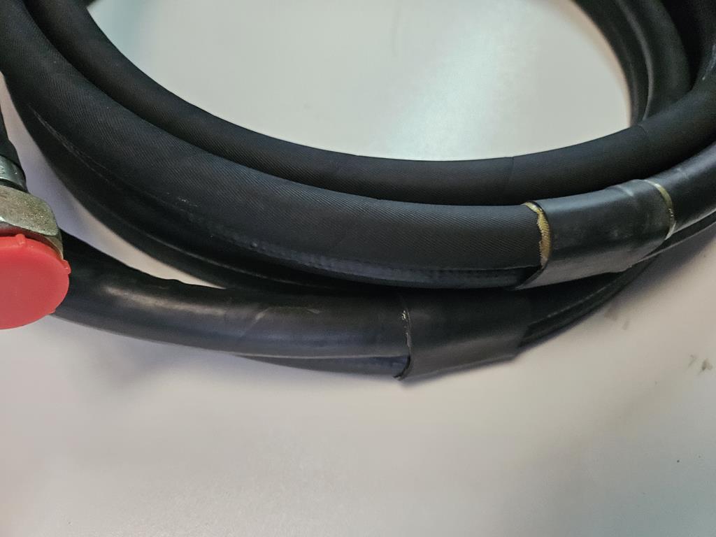 4 Wąż 85806609 cnh