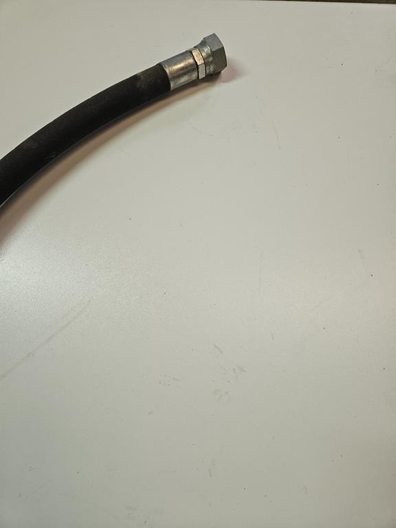 4 Wąż hydrauliczny 87377631