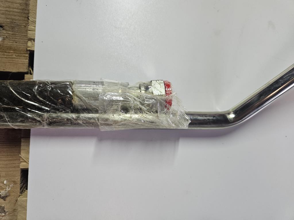 5 Przewód hydrauliczny 87620084