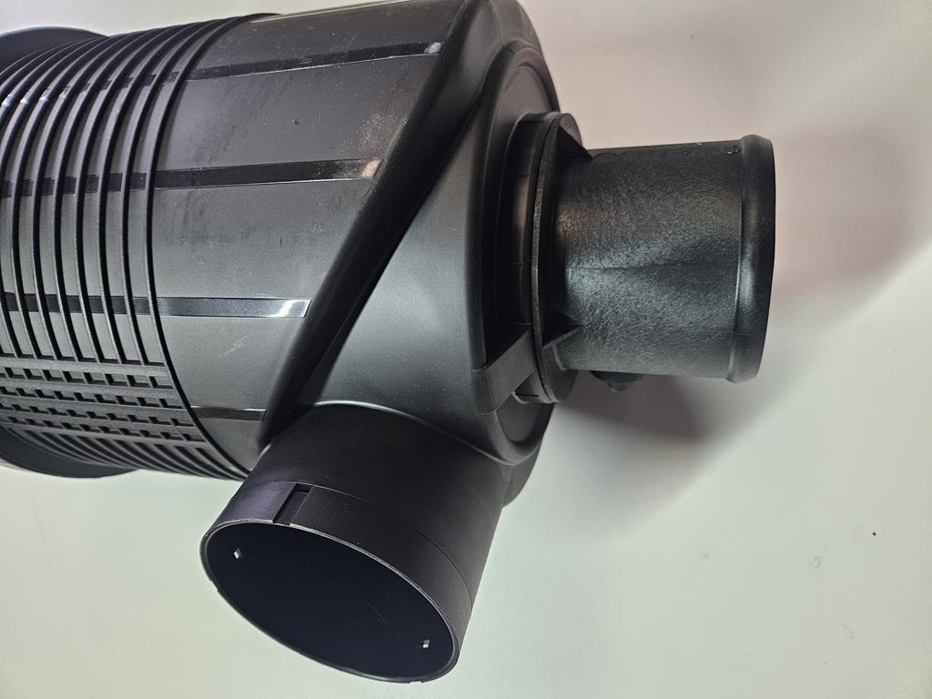 8 Obudowa filtra powietrza 84334657