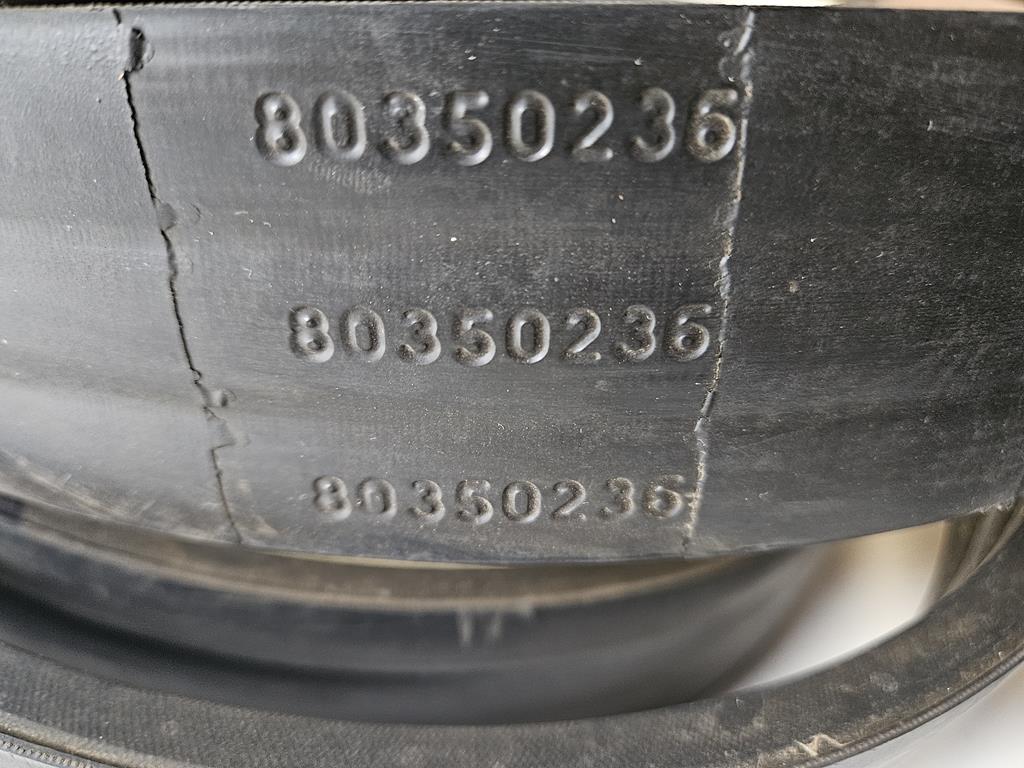 8 Pas 80350236