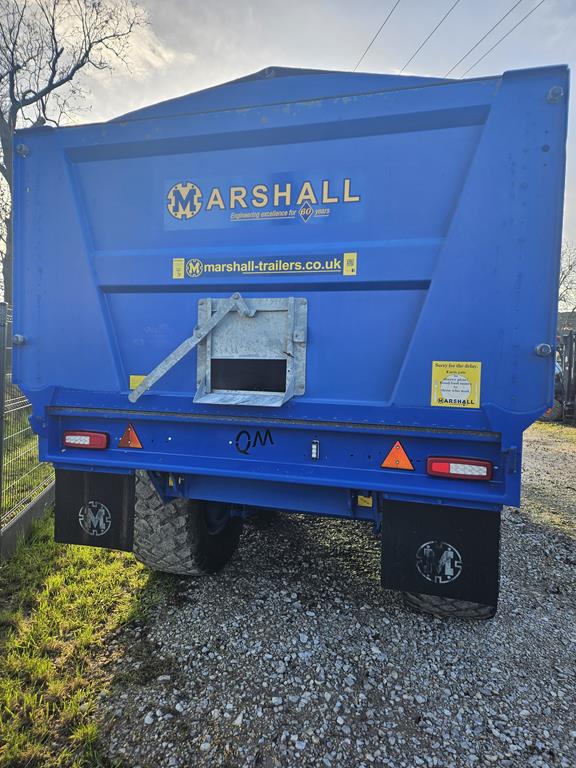 19 Przyczepa rolnicza tandem Marshall