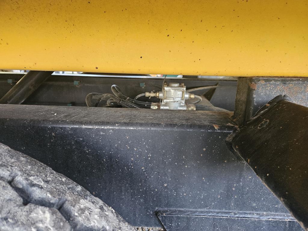 23 Przyczepa rolnicza skorupowa Marston