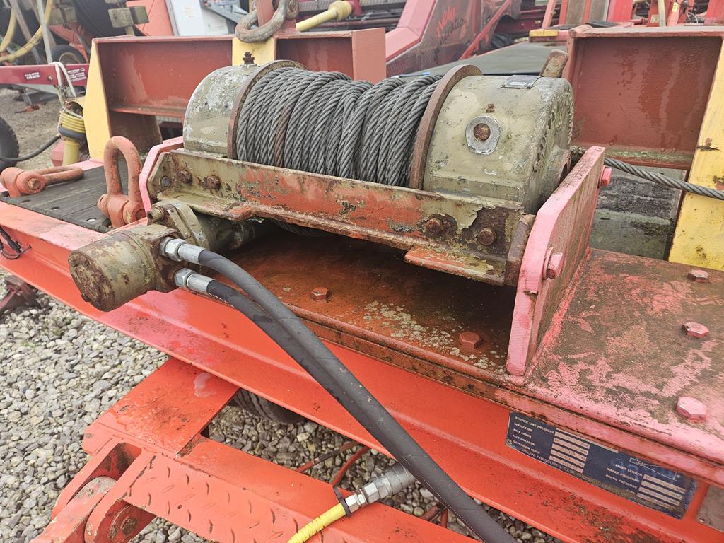 04 Przyczepa niskopodwoziowa trzyosiowa