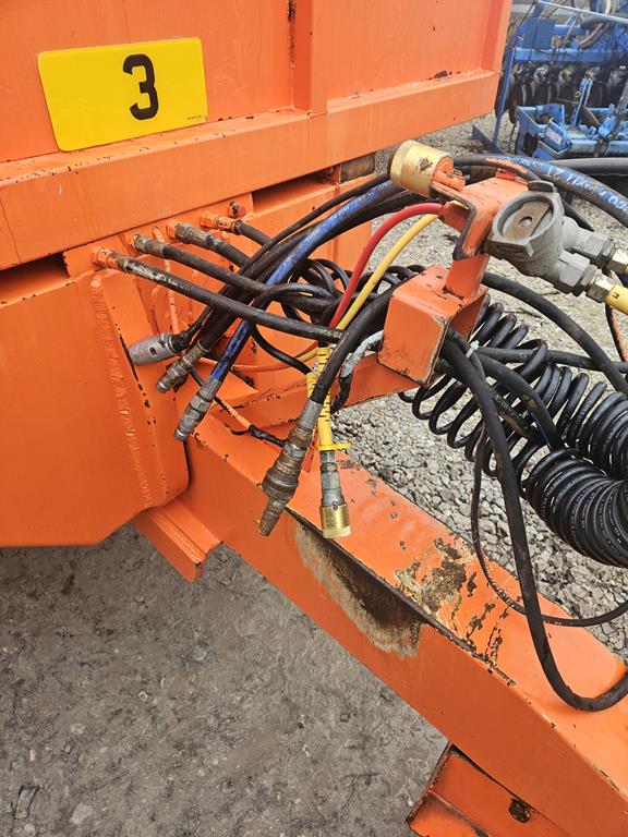 04 Przyczepa rolnicza Richard Larrington