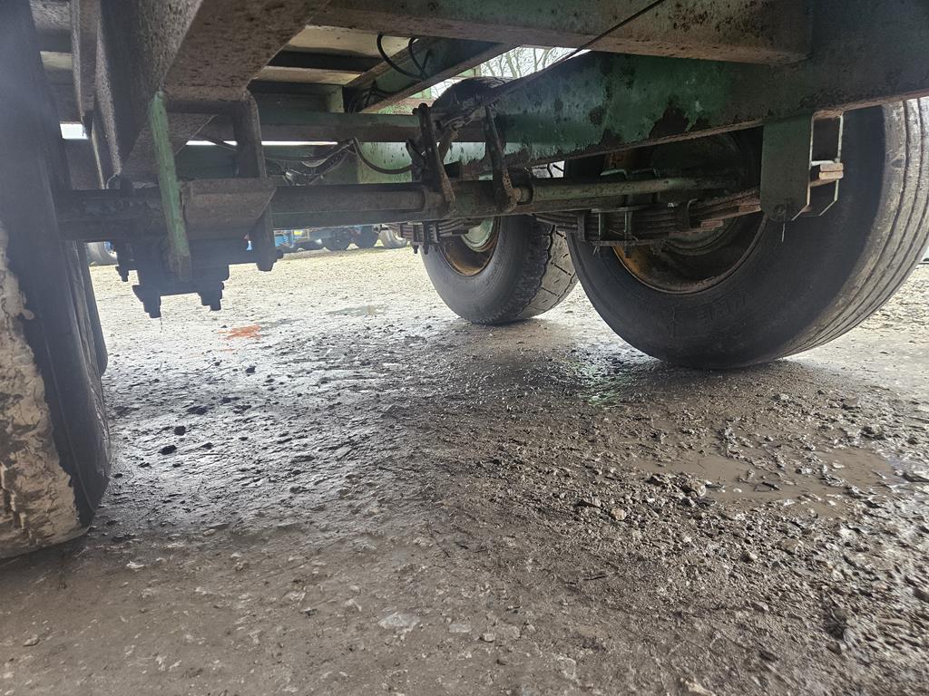 08 Przyczepa rolnicza tandem Easterby