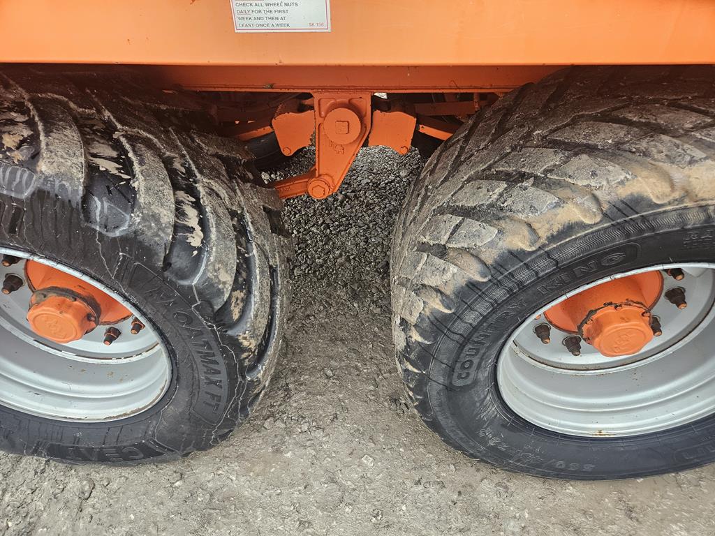 11 Przyczepa rolnicza Richard Larrington