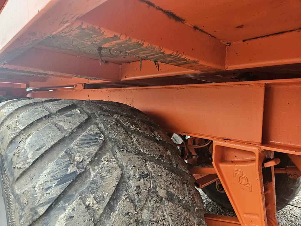 13 Przyczepa rolnicza Richard Larrington