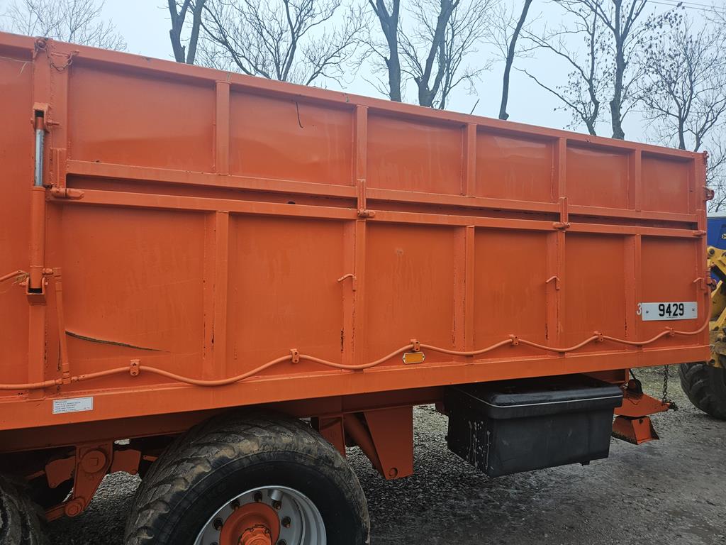 14 Przyczepa rolnicza Richard Larrington