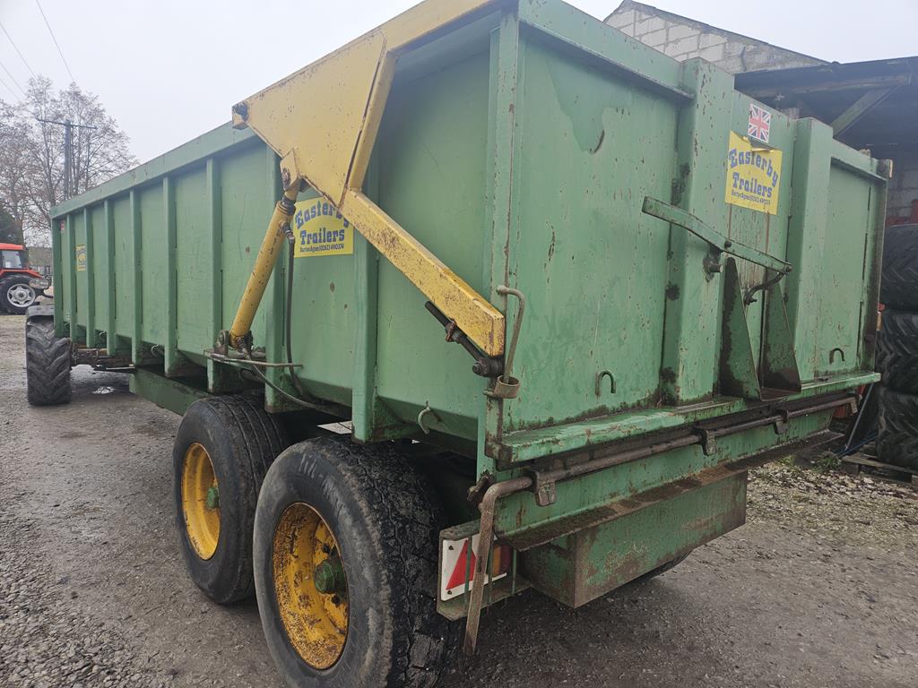 18 Przyczepa rolnicza tandem Easterby