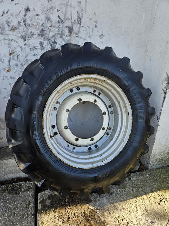 03 Koła uprawowe 14.9R30