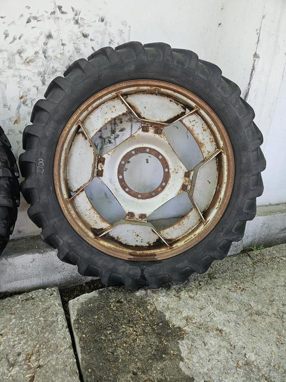 03 Koła uprawowe 11.2R44