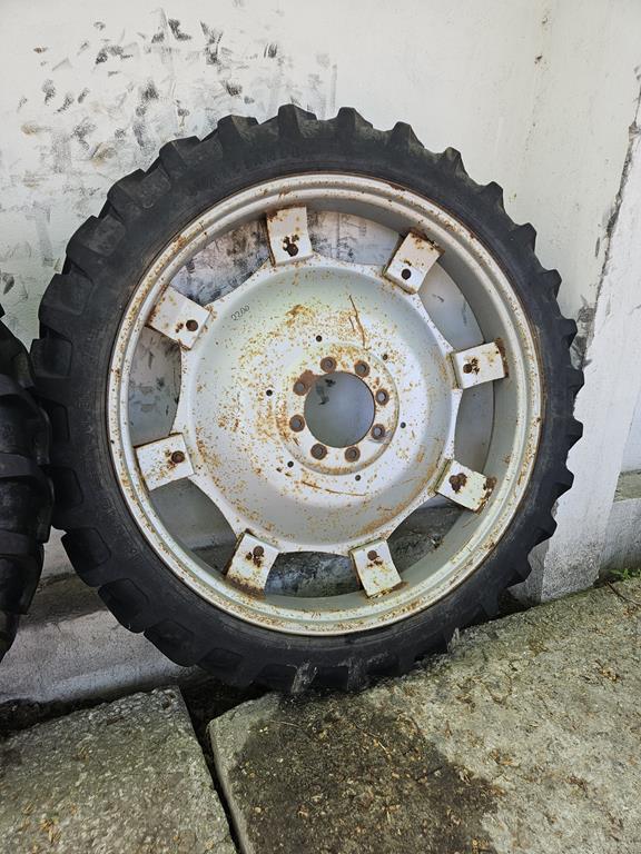 03 Koła uprawowe wąskie 9.5R48