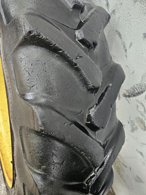 06 Koła uprawowe wąskie 11.2R32