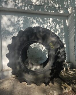 Opona 800/65R32