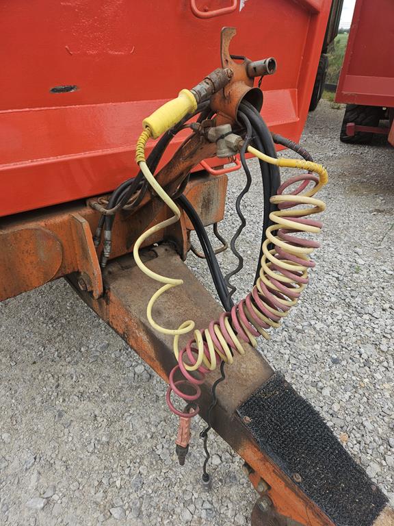 32 Przyczepa tandem Richard Larrington