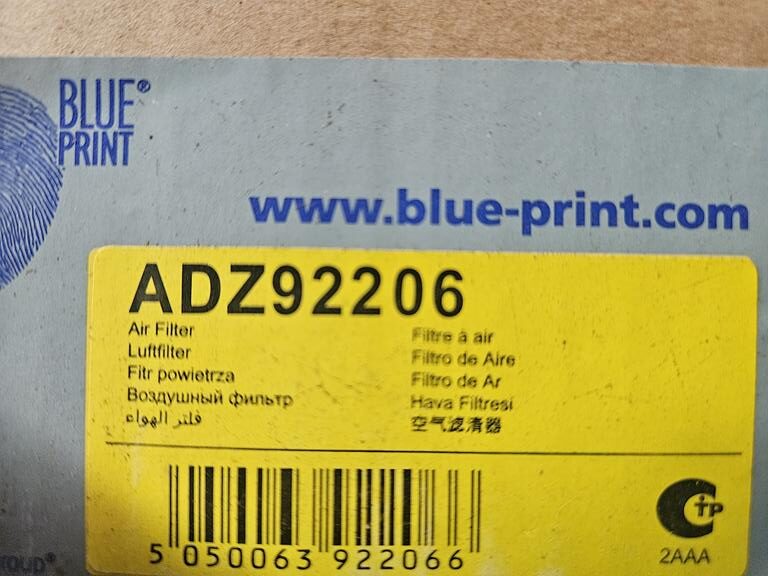 5 Filtr powietrza ADZ92206