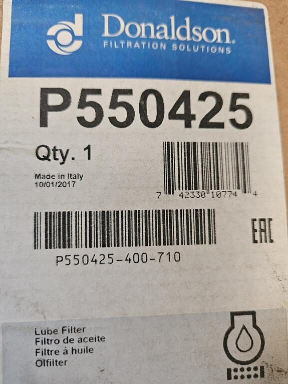 4 Filtr oleju P550425